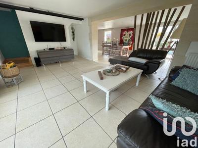 Maison - 209 m² - 6 pièces