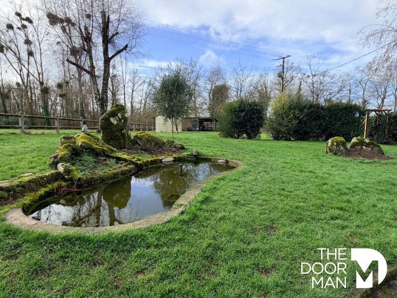 Maison - 247 m² - 9 pièces