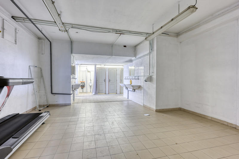 Local d'activités - 2 000 m²