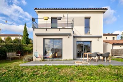 Maison - 100 m² - 4 pièces