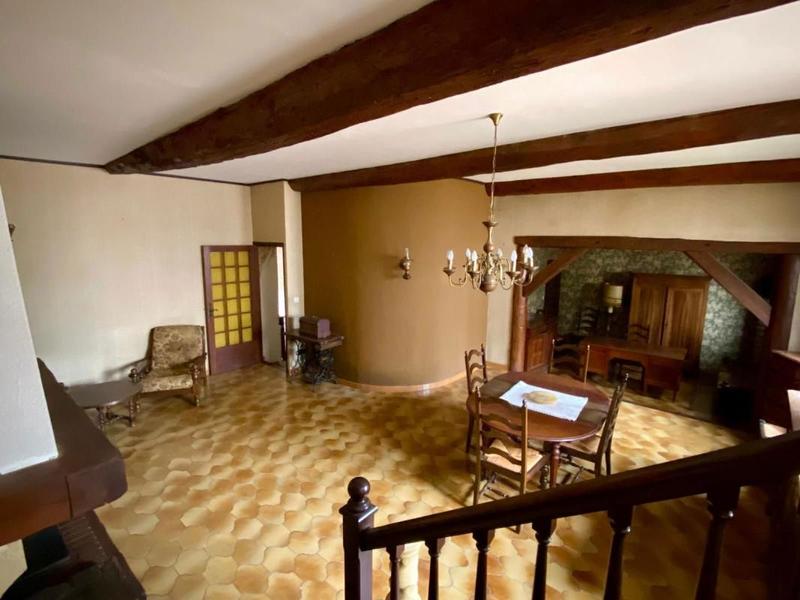Maison ancienne - 203 m² - 6 pièces