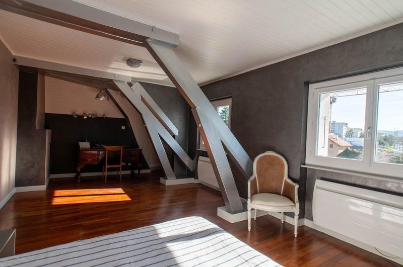 Propriété - 272 m² - 7 pièces