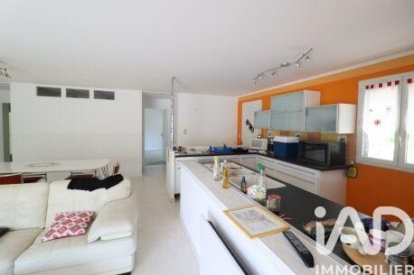 Maison - 143 m² - 4 pièces