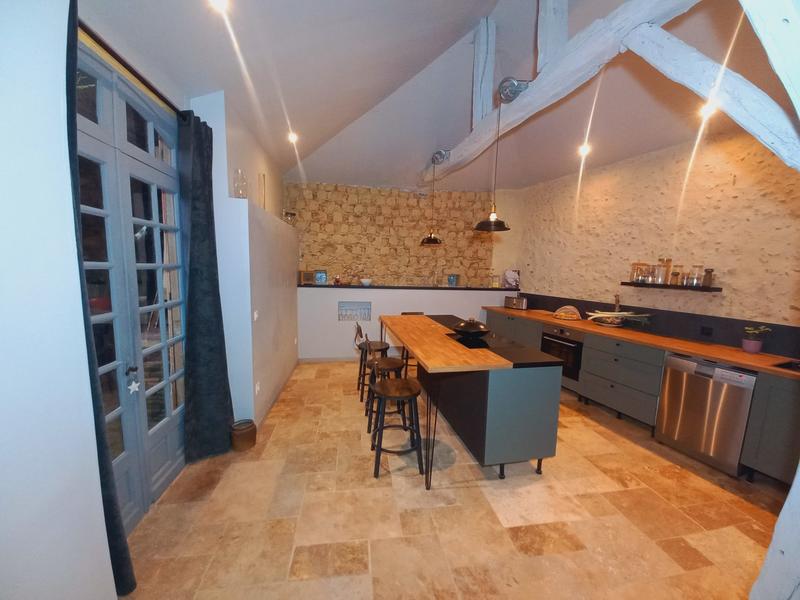 Maison - 318 m² - 8 pièces