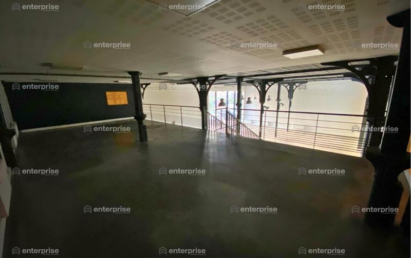 Local commercial - 321 m²