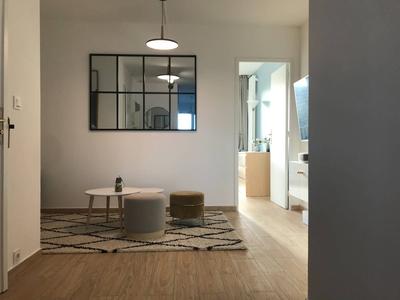 Appartement - 105 m² - 6 pièces