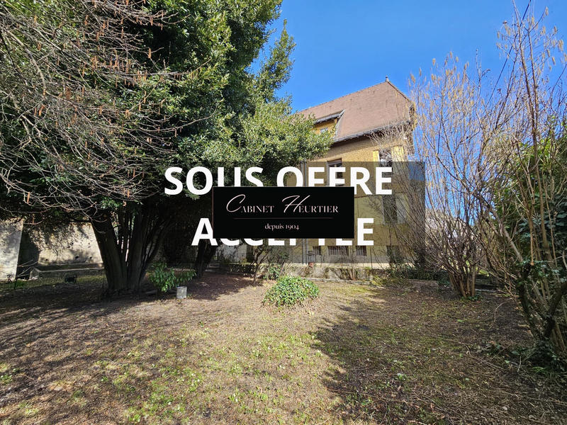 Appartement - 120 m² - 5 pièces