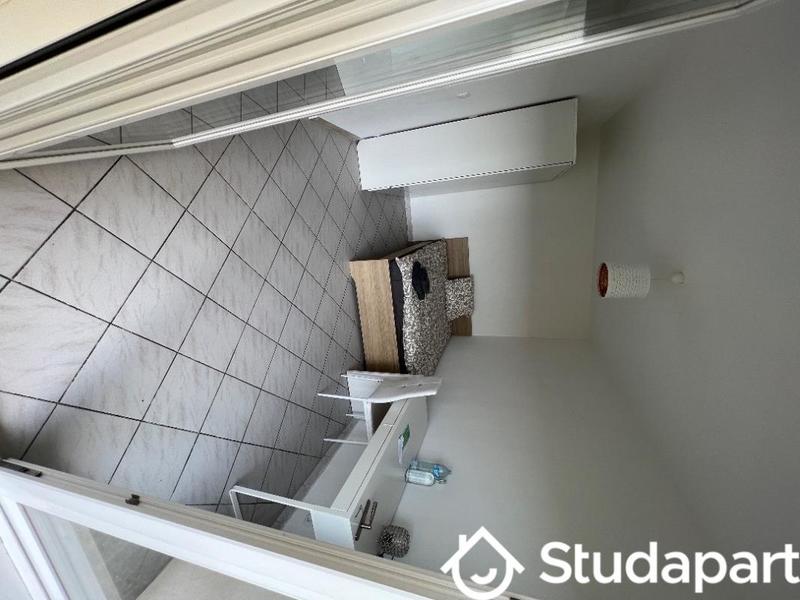 Chambre - 27 m² - 1 pièce