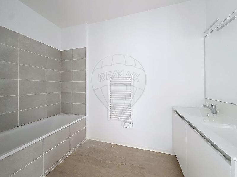 Appartement - 83 m² - 4 pièces