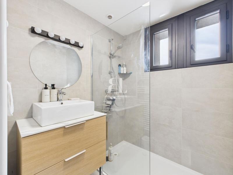 Maison - 186 m² - 7 pièces