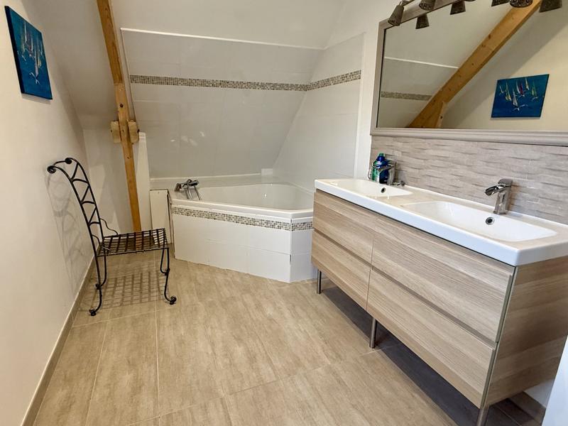 Maison - 194 m² - 5 pièces