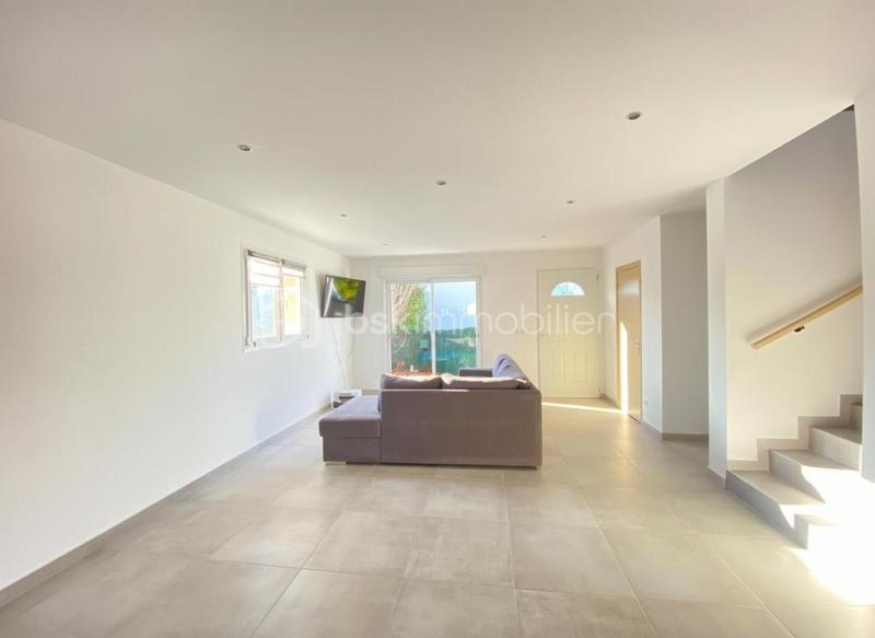 Maison - 97 m² - 5 pièces