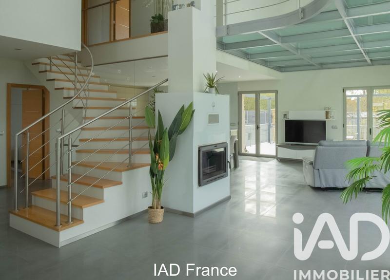 Maison de maîtres - 230 m² - 5 pièces