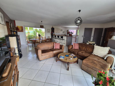 Maison - 170 m² - 7 pièces