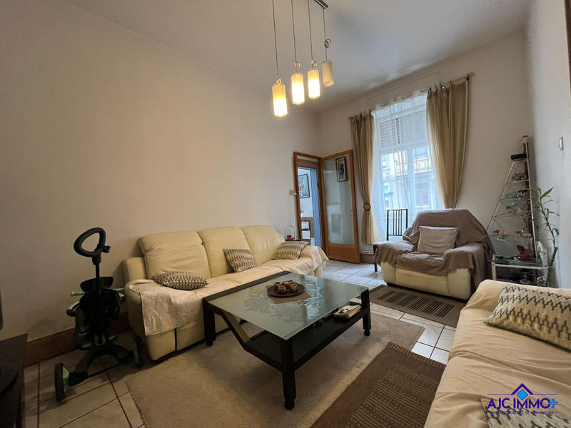 Local commercial - 105 m²