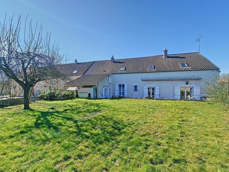 Maison - 178 m² - 8 pièces