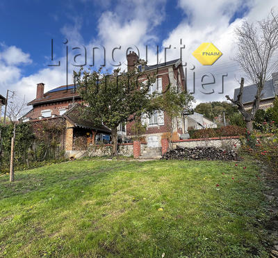 Maison - 155 m² - 8 pièces