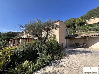 Villa - 194 m² - 5 pièces