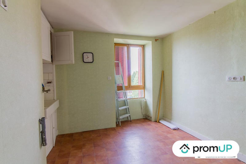 Maison - 240 m² - 8 pièces