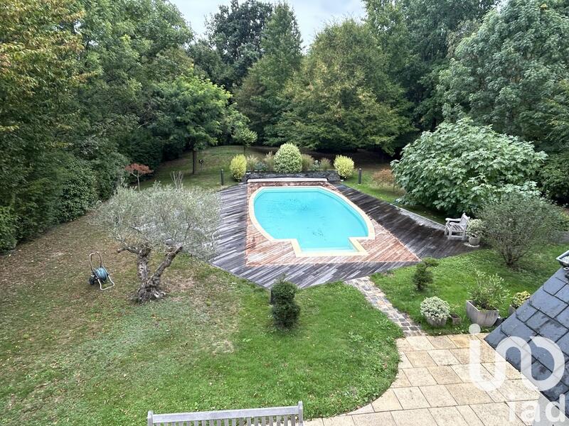 Maison de maîtres - 185 m² - 8 pièces