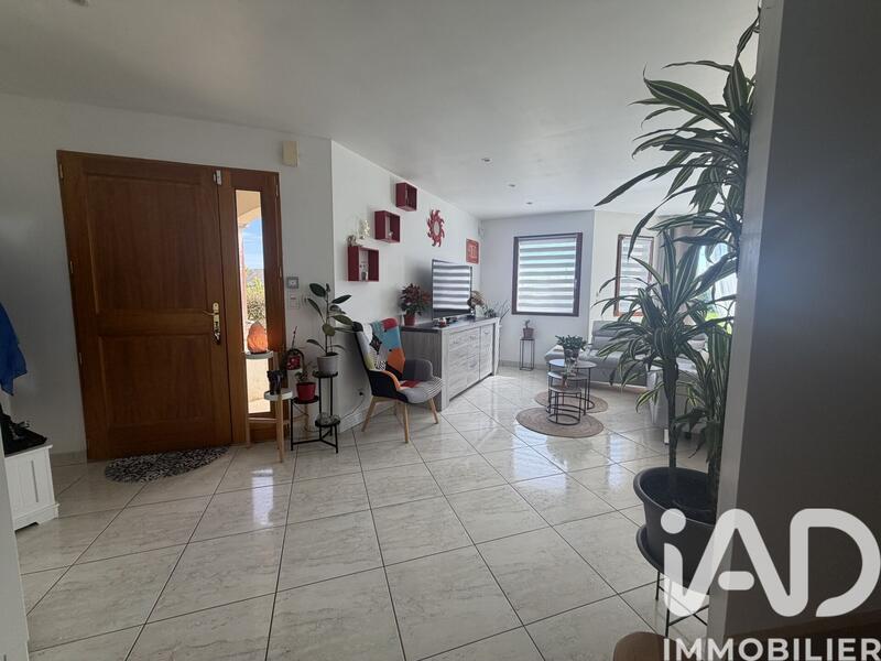 Maison - 143 m² - 6 pièces