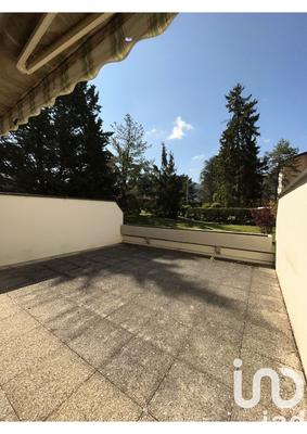 Appartement - 83 m² - 3 pièces