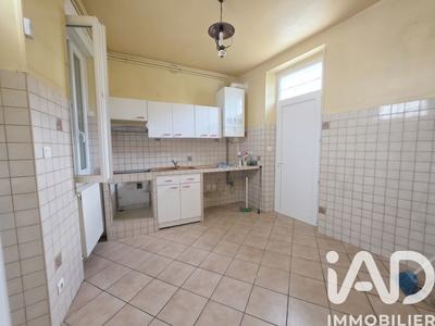 Maison - 93 m² - 4 pièces