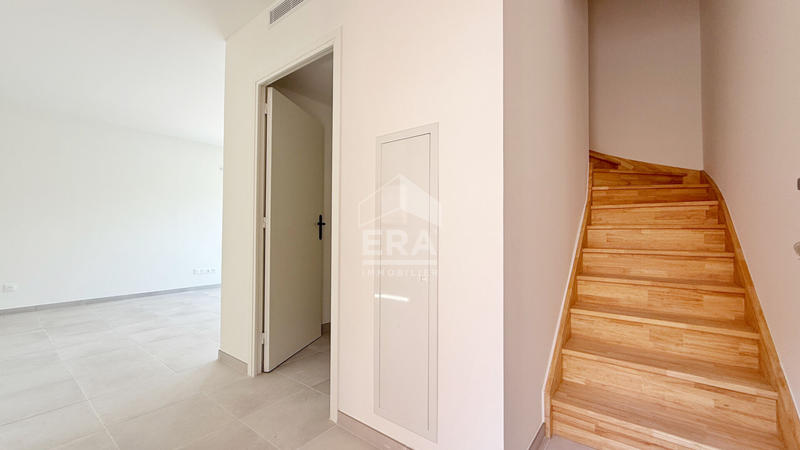 Maison - 92 m² - 4 pièces