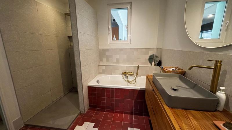 Maison - 110 m² - 4 pièces