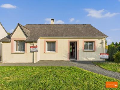 Maison - 98 m² - 5 pièces