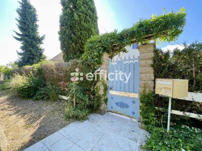 Maison - 228 m² - 9 pièces