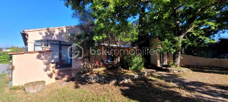 Maison - 157 m² - 6 pièces