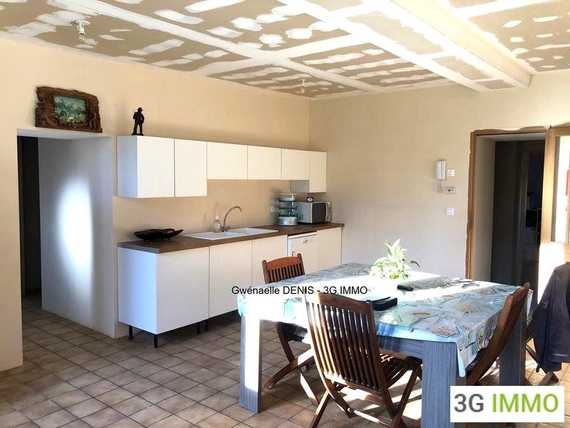 Maison - 213 m² - 7 pièces