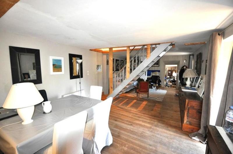 Maison en pierre - 450 m² - 12 pièces