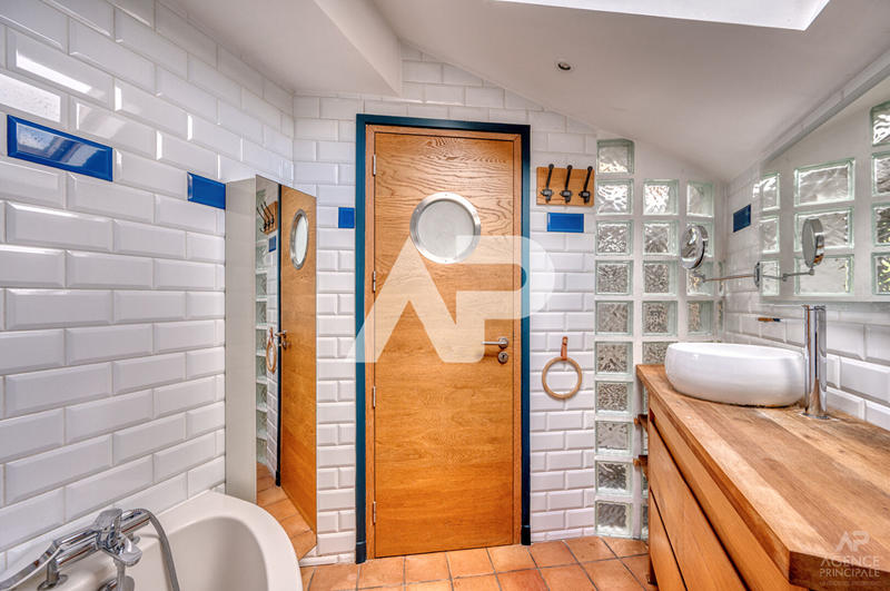 Maison - 148 m² - 6 pièces