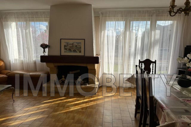 Maison - 140 m² - 5 pièces