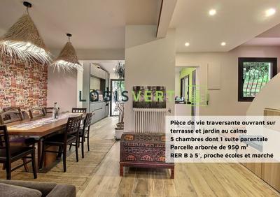 Maison - 141 m² - 7 pièces