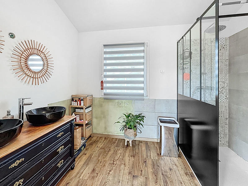 Maison - 121 m² - 5 pièces