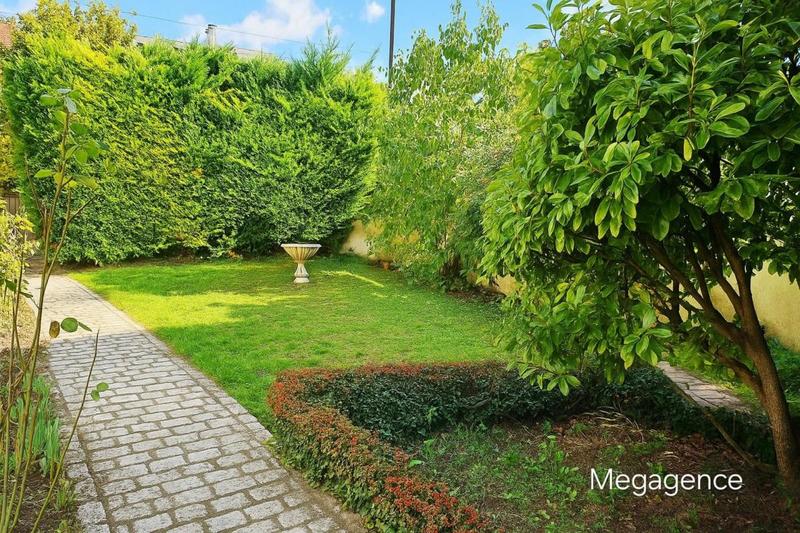 Pavillon - 101 m² - 5 pièces