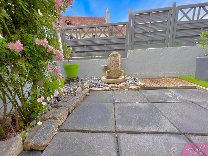 Maison - 203 m² - 8 pièces