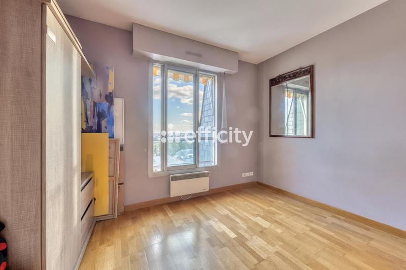 Appartement - 144 m² - 7 pièces