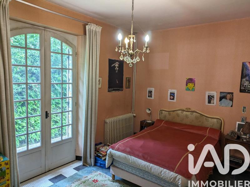 Maison - 244 m² - 6 pièces