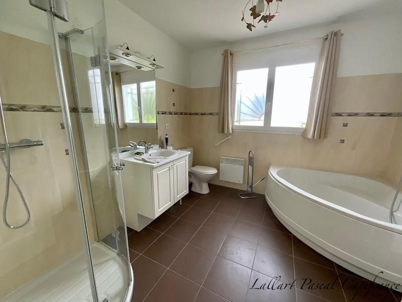 Maison - 98 m² - 3 pièces