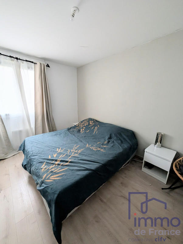Appartement - 80 m² - 4 pièces