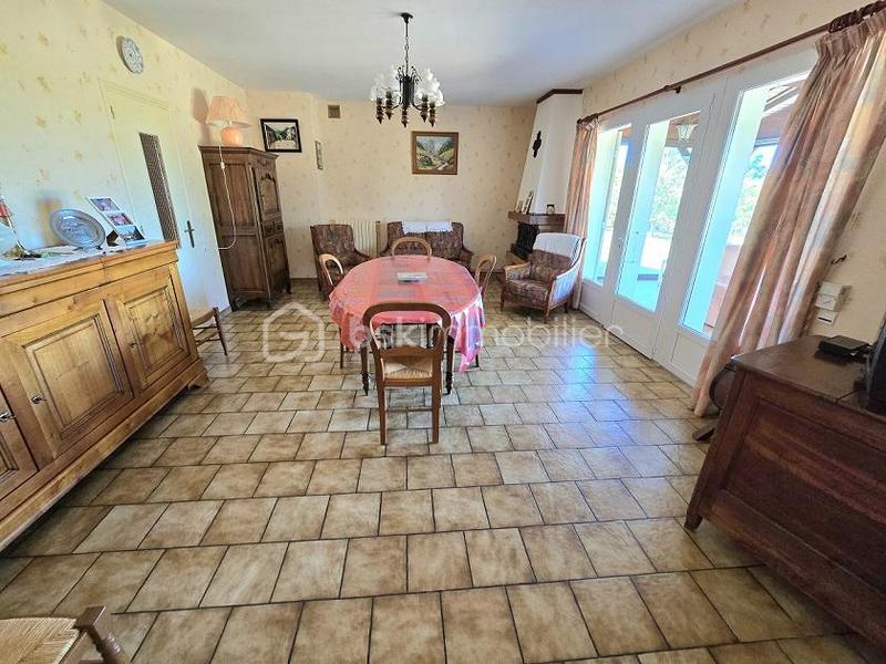 Maison - 123 m² - 7 pièces