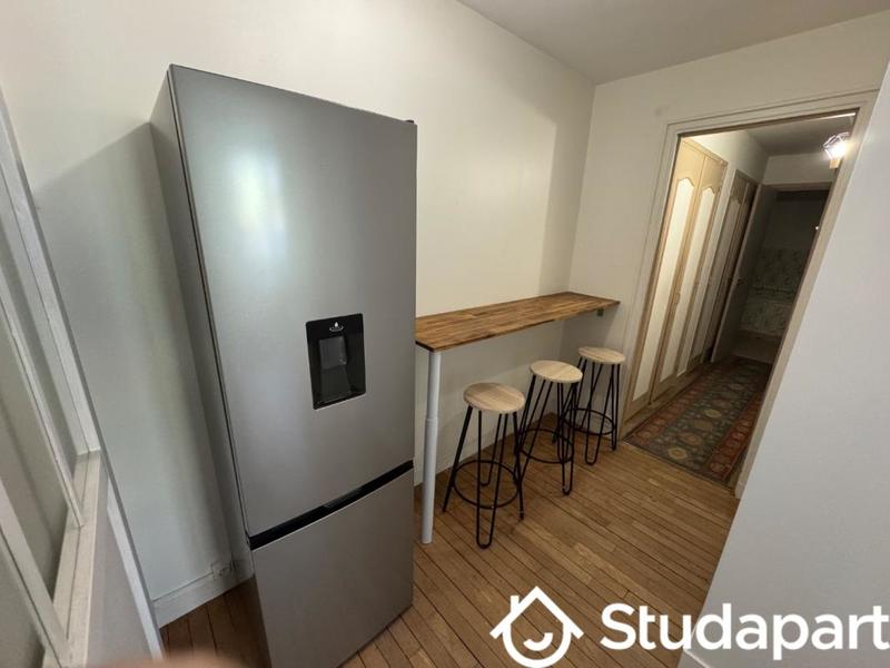 Chambre - 9 m² - 1 pièce