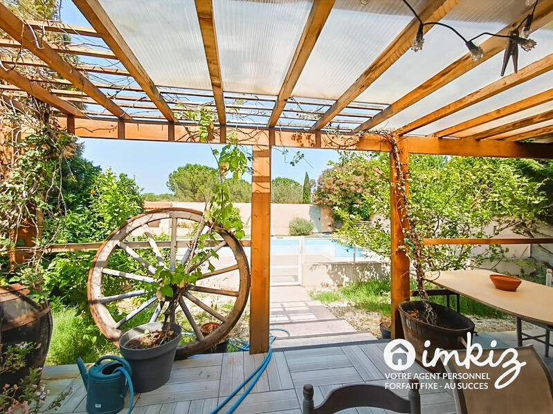 Maison - 225 m² - 8 pièces