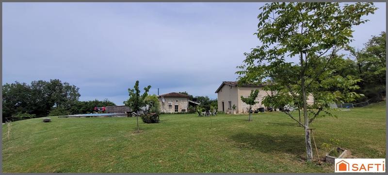 Maison - 140 m² - 6 pièces