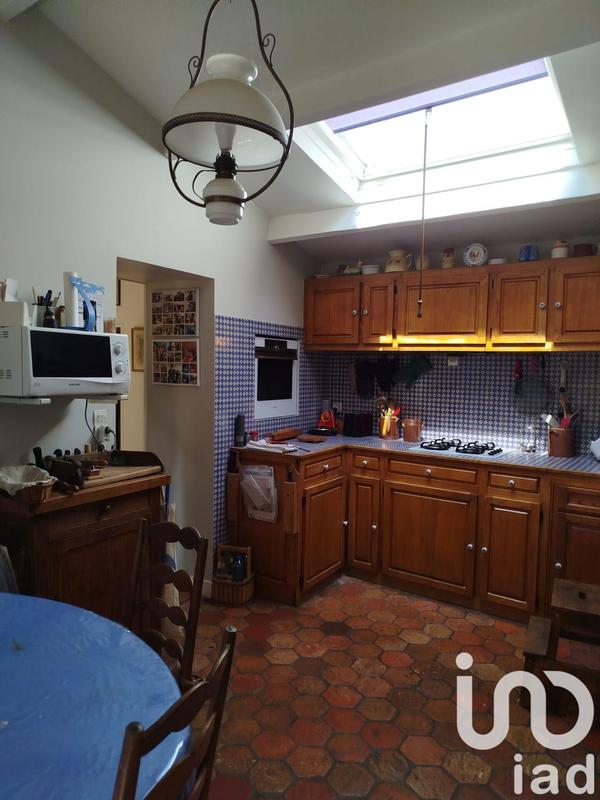 Maison - 304 m² - 12 pièces