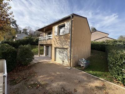 Maison - 95 m² - 5 pièces